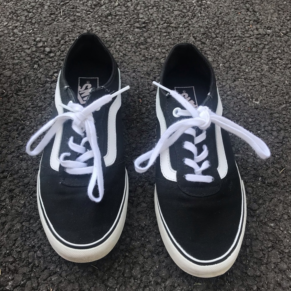 Black Tied Vans
